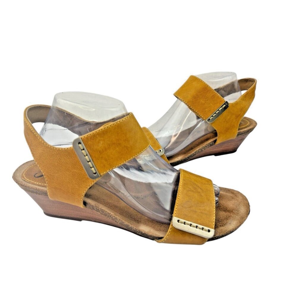 *Sofft Verdi Comfort Sandals Womens 10W Mustard Yellow Hook & Loop Coastal Beach - Picture 4 of 15